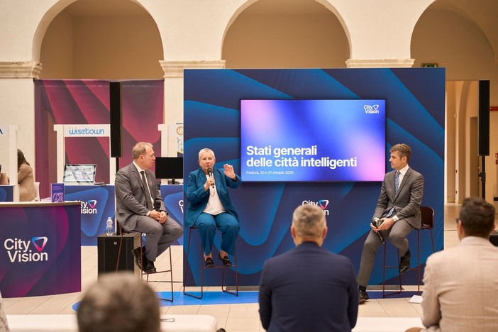 L'intervento della sindaca Patrizia Manassero L'intervento della sindaca Patrizia Manassero