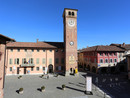 La piazza del Municipio di Cherasco La piazza del Municipio di Cherasco