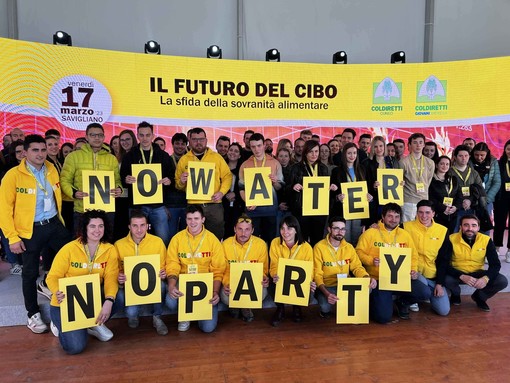 Il grido dei giovani di Coldiretti Cuneo al MAG di Savigliano: &quot;No water no party&quot;