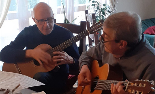 Alba: Dario Caruso e Fernando Tavolaro “Al ritmo de la tierra” Alba: Dario Caruso e Fernando Tavolaro “Al ritmo de la tierra”