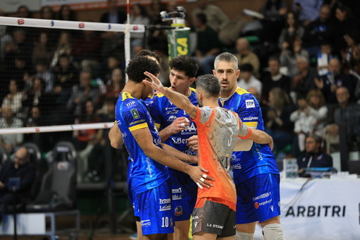 SUPERLEGA / Cuneo piega Monza al tie break: vittoria 3-2 e highlights online SUPERLEGA / Cuneo piega Monza al tie break: vittoria 3-2 e highlights online