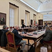 Caos in Consiglio a Cuneo, Centro per Cuneo lascia la seduta: “Serve verifica di maggioranza”