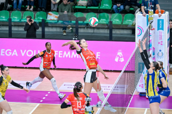 La centrale Agnese Cecconello in azione (foto di Danilo Ninotto)