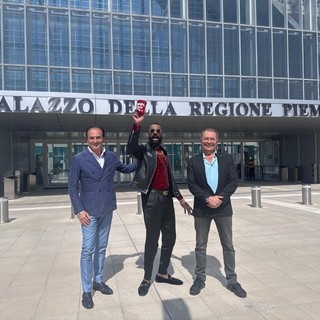 Il presidente Cirio e l’assessore Bongioanni hanno accolto al Grattacielo Piemonte la superstar del wrestling Montez Ford Il presidente Cirio e l’assessore Bongioanni hanno accolto al Grattacielo Piemonte la superstar del wrestling Montez Ford