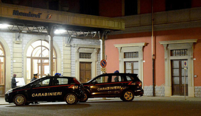 Carabinieri alla stazione di Mondovì Carabinieri alla stazione di Mondovì