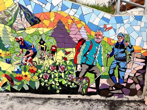 A Caprauna il mosaico-murales più esteso d’Europa