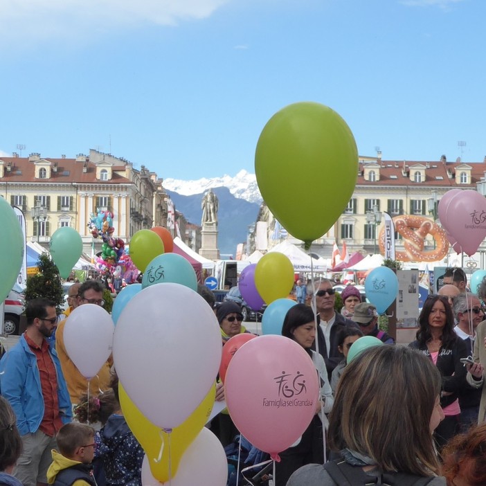 La XV edizione di “Famiglia sei Granda” propone 12 iniziative in 5 città della provincia di Cuneo La XV edizione di “Famiglia sei Granda” propone 12 iniziative in 5 città della provincia di Cuneo