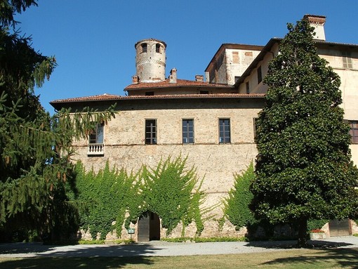 Il Castello della Manta Il Castello della Manta