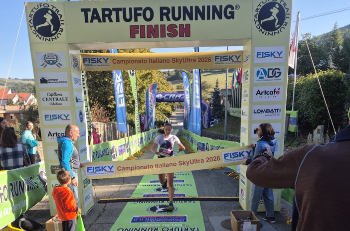 Tartufo Running: la bovesana Lisa Curti firma la vittoria nella 9 km di Calestano Tartufo Running: la bovesana Lisa Curti firma la vittoria nella 9 km di Calestano