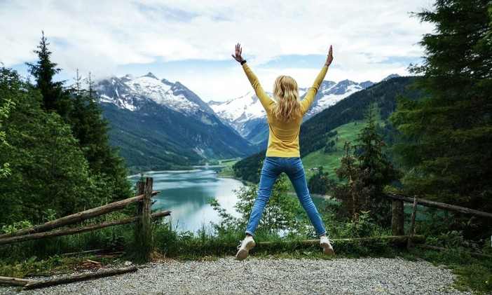 Come ammazzare il capo e vivere felici: 5 modi intelligenti per riprenderti la tua vita (senza uccidere nessuno!) Come ammazzare il capo e vivere felici: 5 modi intelligenti per riprenderti la tua vita (senza uccidere nessuno!)