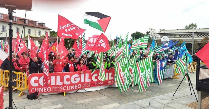 Nelle foto alcuni momenti della manifestazione tenuta in piazza Foro Boario
