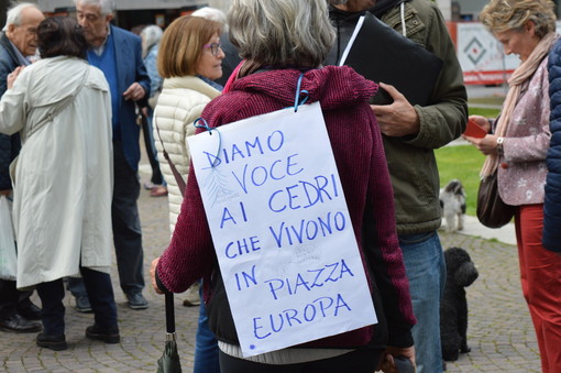 "Su piazza Europa, l'amministrazione ha deciso senza alcun confronto"