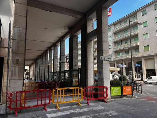 Distacco di intonaco in corso Nizza a Cuneo: nessun ferito, area messa in sicurezza dai vigili del fuoco Distacco di intonaco in corso Nizza a Cuneo: nessun ferito, area messa in sicurezza dai vigili del fuoco