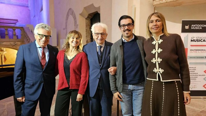 Giorgio Costa, Elena Cornacchia e Bruno Gambarotta Giorgio Costa, Elena Cornacchia e Bruno Gambarotta