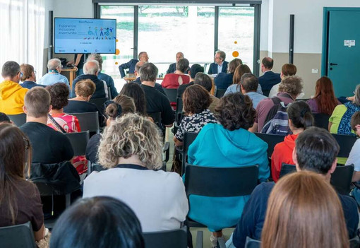 Il momento della presentazione del centro Pin Bevione, recentemente restaurato Il momento della presentazione del centro Pin Bevione, recentemente restaurato