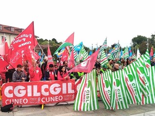 Nelle foto alcuni momenti della manifestazione tenuta in piazza Foro Boario