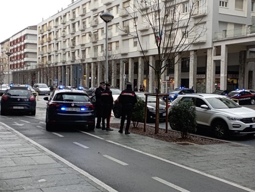 Controlli delle forze dell'ordine in corso Giolitti in una foto di repertorio Controlli delle forze dell'ordine in corso Giolitti in una foto di repertorio
