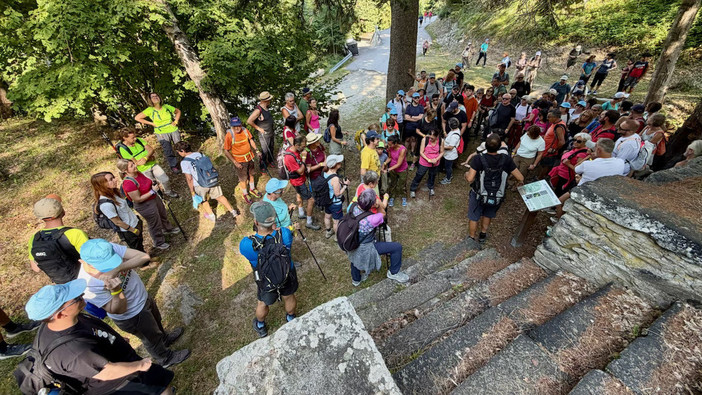Valcasotto, tcsutto esaurito per la 10ª Camminata storico-gastronomica Valcasotto, tcsutto esaurito per la 10ª Camminata storico-gastronomica