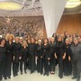 Il coro "Milanollo" di Savigliano, diretto da Natascia Chiarlo, dopo un concerto in sala Paolo VI in Vaticano Il coro "Milanollo" di Savigliano, diretto da Natascia Chiarlo, dopo un concerto in sala Paolo VI in Vaticano