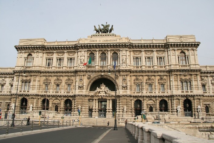 Il Palazzo di Giustizia di Roma, conosciuto anche come "il Palazzaccio", sede della Suprema Corte di Cassazione Il Palazzo di Giustizia di Roma, conosciuto anche come "il Palazzaccio", sede della Suprema Corte di Cassazione