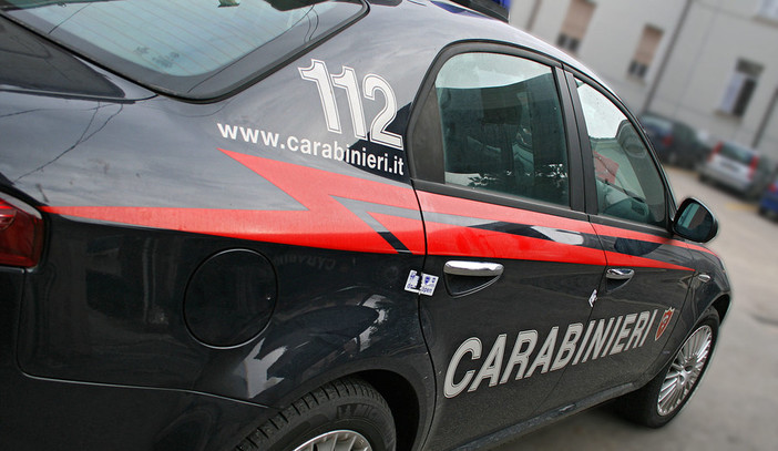 Uomo di 39 anni tenta di togliersi la vita a Roccasparvera, salvato dai carabinieri