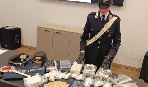 La merce sequestrata nel terreno e all'interno dell'abitazione dei quattro arrestati