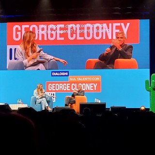 George Cloney al Palazzetto dello Sport di Cuneo