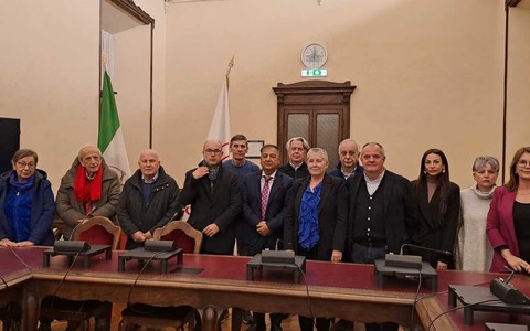 Libertà e diritti per l’Iran: la città di Cuneo conferma la propria vicinanza alla resistenza