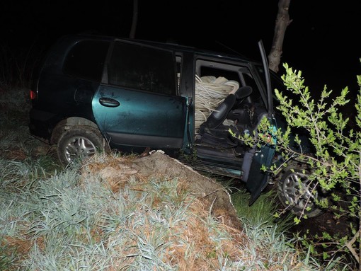 Non si fermano all'alt perché in auto hanno 1200 chili di cavi di rame rubati: 3 arresti a Savigliano