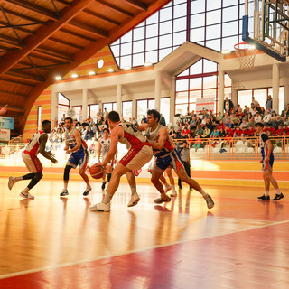 BASKET / Cogal Savigliano cede al Cus Torino, Gerbadlo demolisce Montà