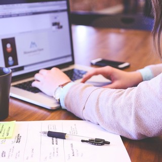Diploma online e territori: quando la flessibilità aiuta a tornare a studiare Diploma online e territori: quando la flessibilità aiuta a tornare a studiare