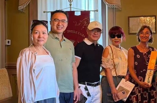 Dalla Cina a Ceresole d'Alba, tra tinche e fiori di loto: "Le iniziative locali avranno un ritocco internazionale" Dalla Cina a Ceresole d'Alba, tra tinche e fiori di loto: "Le iniziative locali avranno un ritocco internazionale"