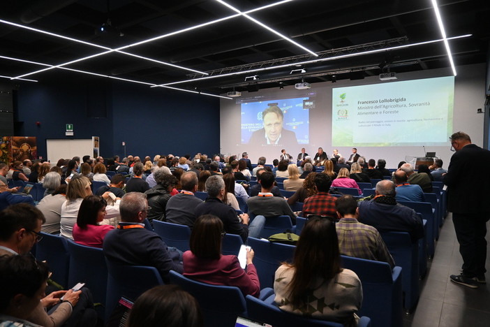 Alba, al Congresso degli Istituti Agrari il futuro passa da innovazione e decisione Alba, al Congresso degli Istituti Agrari il futuro passa da innovazione e decisione
