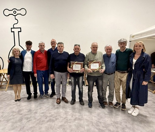 A Dogliani la cena dedicata ai volontari del territorio: riconoscimento simbolico per Lino Vassallo e Mario Grisotto A Dogliani la cena dedicata ai volontari del territorio: riconoscimento simbolico per Lino Vassallo e Mario Grisotto