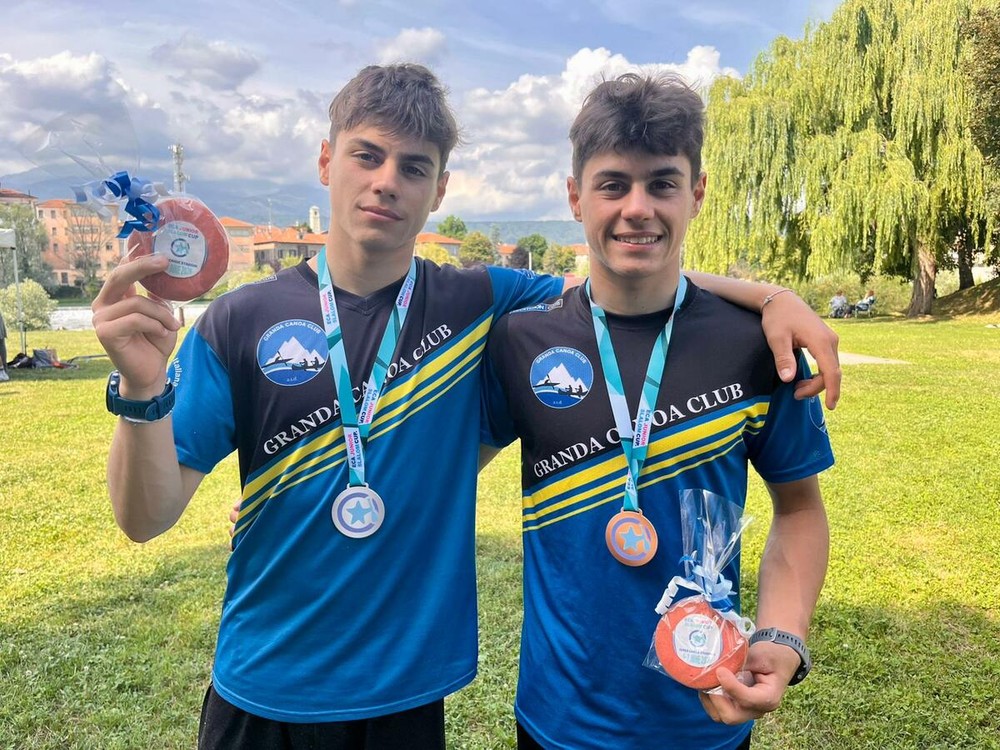 Dennis e Oliver Fina, doppio podio internazionale a Ivrea per il Granda Canoa Club