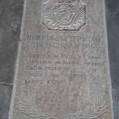 Giornata della Memoria 2026: a Dronero gli studenti e le studentesse in visita alle pietre d’inciampo della città