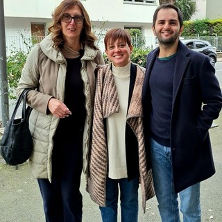 Da sinistra: Simona Vazio ( vicepresidente), Sonia Grimaldi (presidente) ed Edoardo Zerrillo (vicepresidente) del Comitato Pendolari Alba