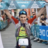 Daniele Calandri al traguardo della 100KMMonviso 2026 - Foto Paola Ravazzi Daniele Calandri al traguardo della 100KMMonviso 2026 - Foto Paola Ravazzi