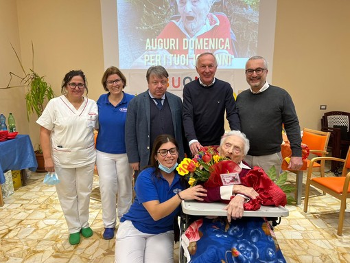Saluzzo, il compleanno di Domenica Salvai: 104 anni