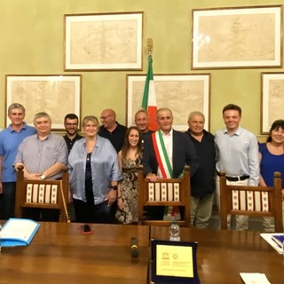 Diano d’Alba riparte con Paolo Olivero: sala gremita e grande partecipazione per il primo Consiglio comunale
