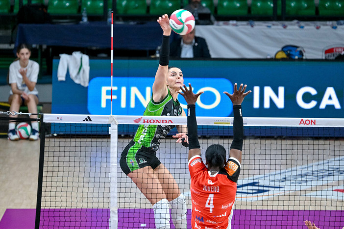 Erblira Bici, premiata MVP del match, in azione contro le Gatte (foto di Danilo Ninotto)