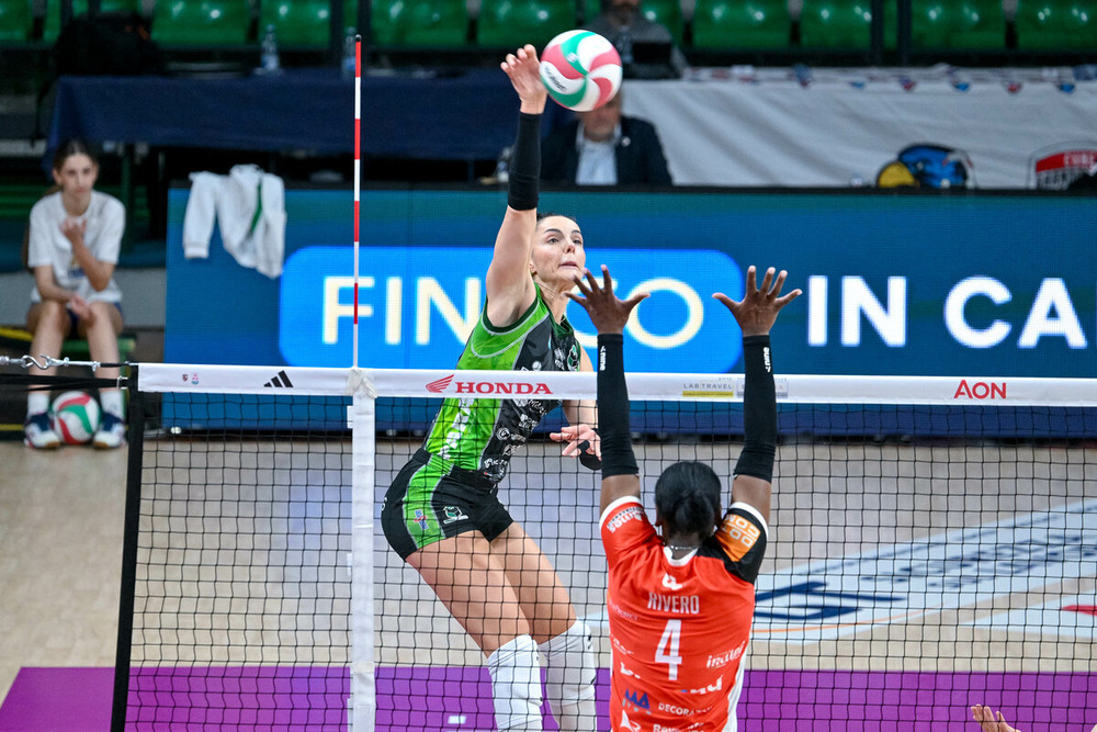 Erblira Bici, premiata MVP del match, in azione contro le Gatte (foto di Danilo Ninotto)