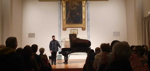 Il pianista Daklen Difato Il pianista Daklen Difato