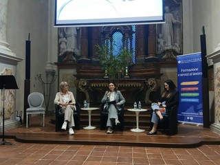 Saluzzo: incontro promosso dal Terziario Donna Confcommercio provincia di Cuneo Saluzzo: incontro promosso dal Terziario Donna Confcommercio provincia di Cuneo