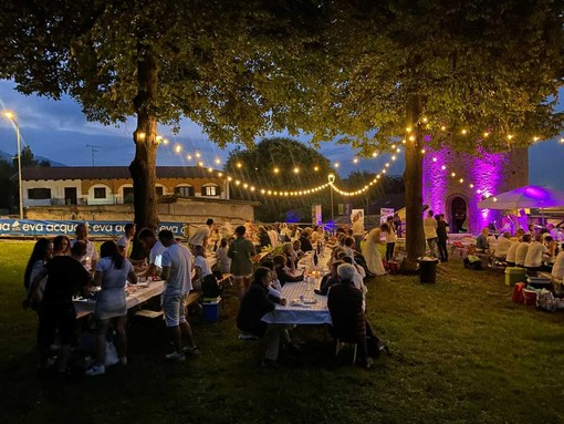 A Envie torna la "Cena della Dama Bianca": picnic in bianco tra storia, leggende e personaggi del castello