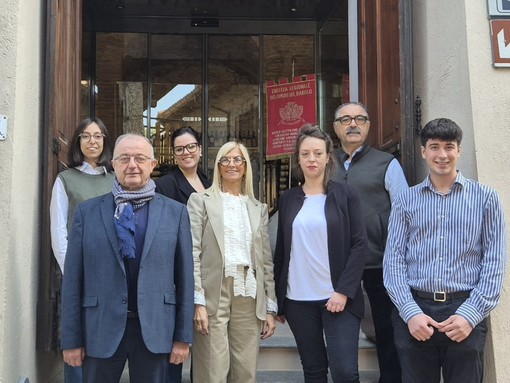 Nasce “Barolo 365”: il nuovo piano di rilancio dell’Enoteca Regionale per vivere il Re dei Vini tutto l’anno Nasce “Barolo 365”: il nuovo piano di rilancio dell’Enoteca Regionale per vivere il Re dei Vini tutto l’anno