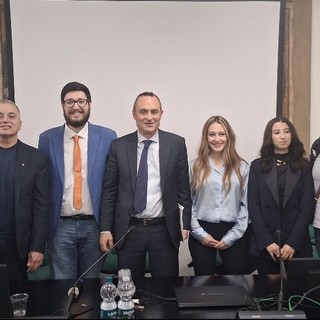 Enrico Costa con Franco Graglia e i Giovani Garantisti per il Sì