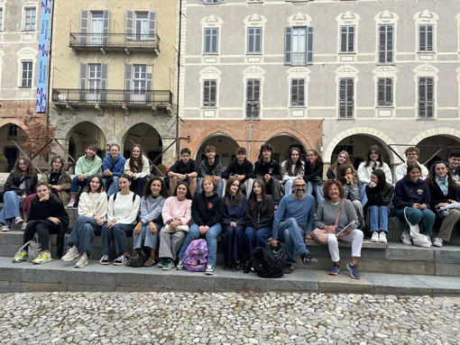 Erasmus+ al via al “Cigna-Baruffi-Garelli”: studenti monregalesi e polacchi insieme per un’esperienza europea di crescita e scambio culturale Erasmus+ al via al “Cigna-Baruffi-Garelli”: studenti monregalesi e polacchi insieme per un’esperienza europea di crescita e scambio culturale