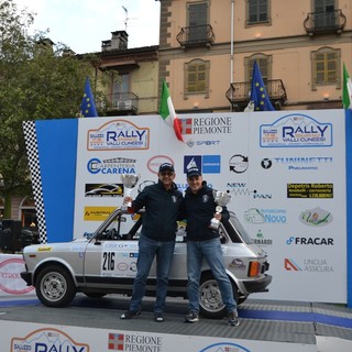 Enrico e Carlo Merenda sul podio, secondo posto, nella categoria regolarità del rally delle Valli Cuneesi