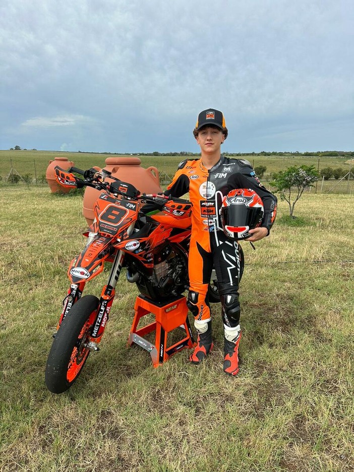MOTORI / Weekend di fuoco per l'albese Edoardo Bertola, di scena nell’Europeo Supermoto MOTORI / Weekend di fuoco per l'albese Edoardo Bertola, di scena nell’Europeo Supermoto
